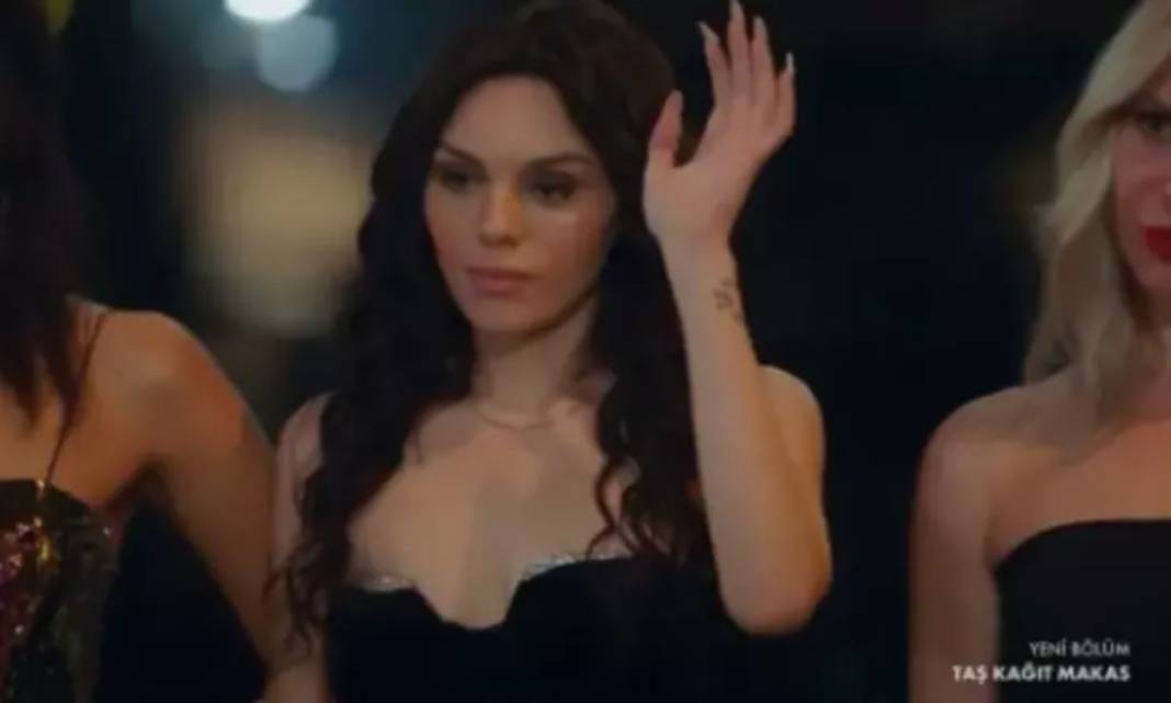 O sahne herkesi ayağa kaldırdı! Taş Kağıt Makas dizisinde skandal: Kadınları sıraya dizip köpek gibi havlattı 5